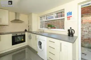 30 Deramore AvenueImage 4