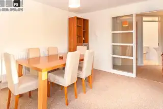32 Park RoyalImage 4