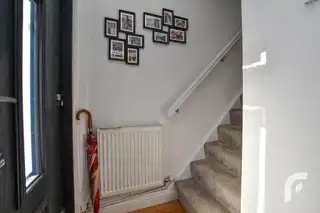 25 Voltaire GardensImage 8