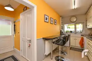 25 Voltaire GardensImage 16