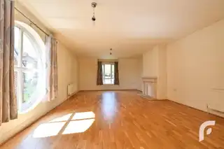 9 Downview ManorImage 10