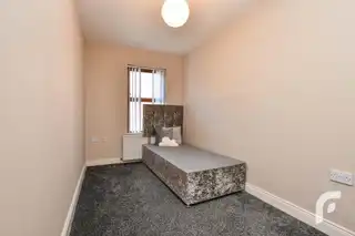 Apt 3 2 Glencoe ParkImage 28