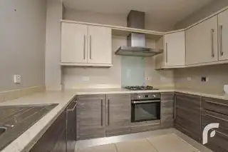 16 GlenavnaImage 10