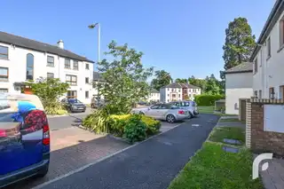 16 GlenavnaImage 4