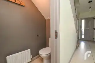 16 GlenavnaImage 15