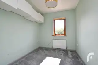 16 GlenavnaImage 24
