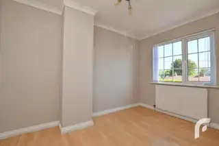 11 Abbeyville GardensImage 16