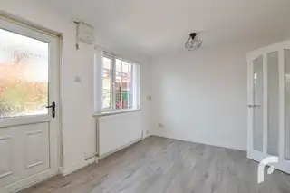 11 Abbeyville GardensImage 23
