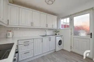 11 Abbeyville GardensImage 24