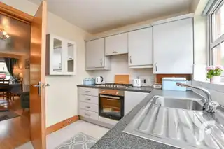 29 Downview DriveImage 12