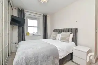 3 Farm Lodge StablesImage 26