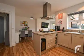 3 Farm Lodge StablesImage 16