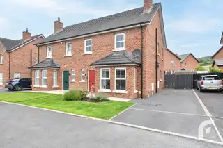 3 Farm Lodge StablesImage 2