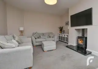 9 Oakfield ParkImage 9