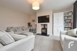 9 Oakfield ParkImage 8