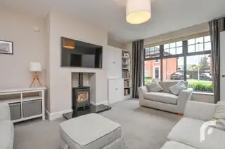9 Oakfield ParkImage 10
