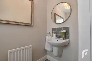 12 Loughshore ManorImage 13