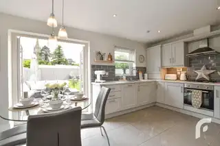 12 Loughshore ManorImage 16
