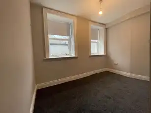 Apt 4, 20 Upper English StreetImage 7