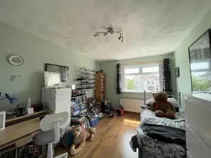 15 Beech GroveImage 12
