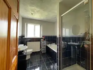 15 Beech GroveImage 13