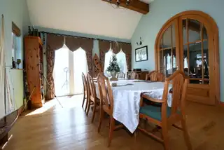 22 Shore RoadImage 4