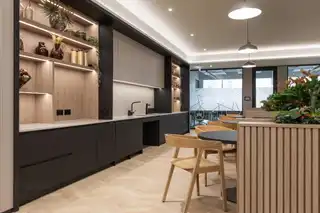 6-9 Donegall Square SouthImage 27
