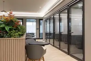 6-9 Donegall Square SouthImage 35