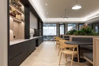 6-9 Donegall Square SouthImage 25