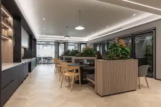 6-9 Donegall Square SouthImage 5
