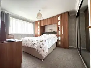30 Fairview GardensImage 6