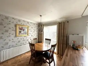30 Fairview GardensImage 4