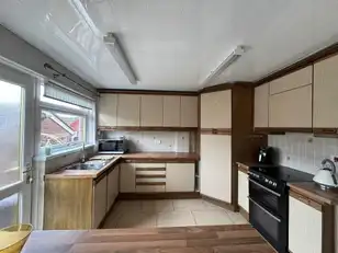 30 Fairview GardensImage 3