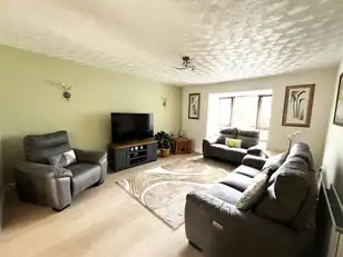 10 Baird CrescentImage 8
