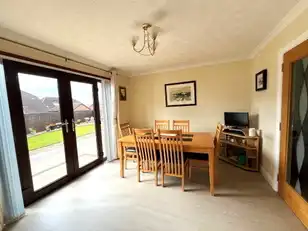 10 Baird CrescentImage 10