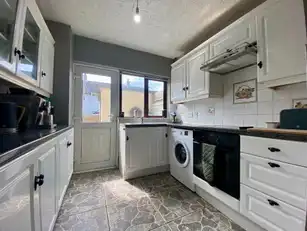 18 Blackthorn ParkImage 5