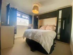 4 Carrickfern GardensImage 6