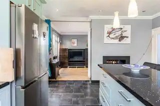 49 Cliveden CrescentImage 12