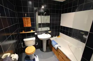 Apt 9 Colenso CourtImage 7