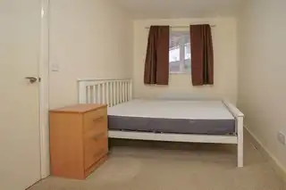709 College CentralImage 9