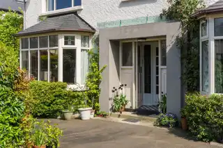 10 Shrewsbury DriveImage 2