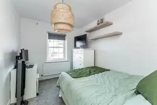 31 Meadow GreenImage 17