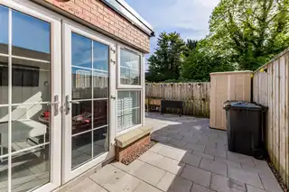 31 Meadow GreenImage 21