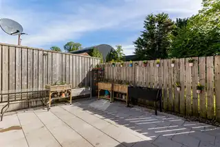 31 Meadow GreenImage 22