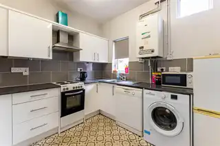 83 Wellington ParkImage 6