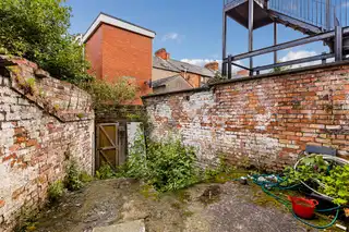 83 Wellington ParkImage 19
