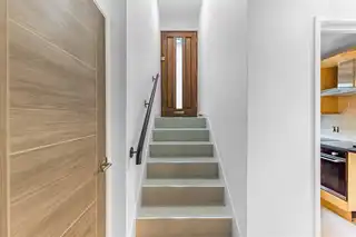 8C Stranmillis CourtImage 4