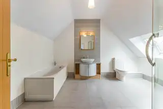 27A Deramore ParkImage 27