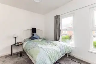 42 St Albans GardensImage 9