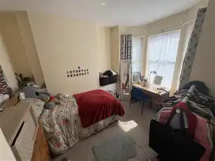 2 Sandhurst DriveImage 7